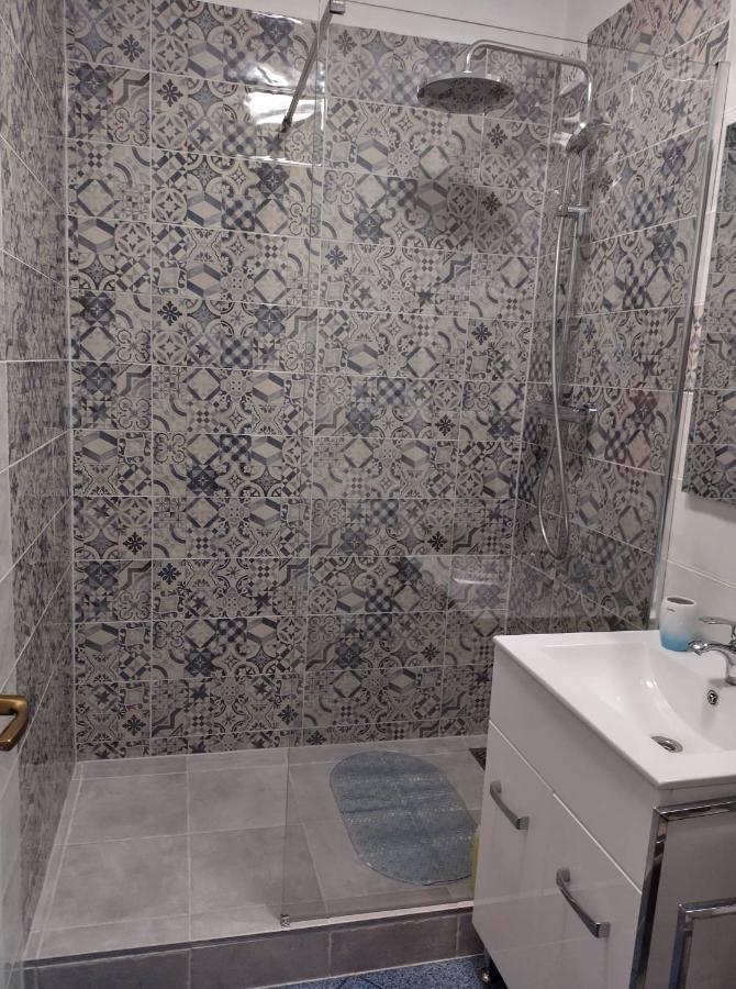 Apartament Piheno